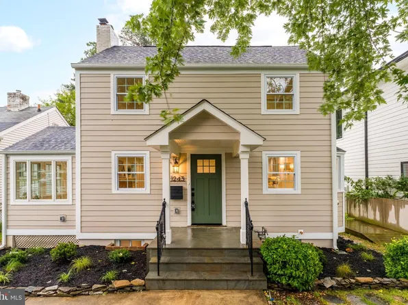1243 N Taylor St, Arlington, VA 22201
