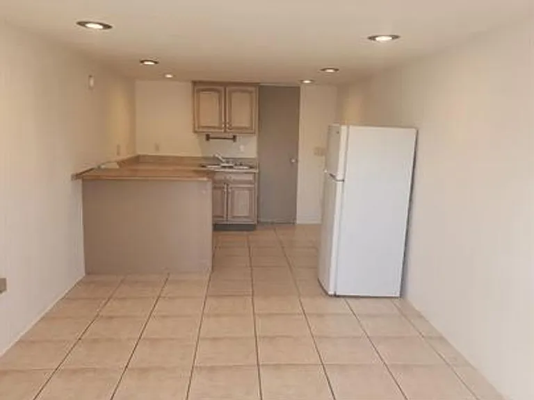 5038 & 5040 S Ridgewood Ave — Photo 14