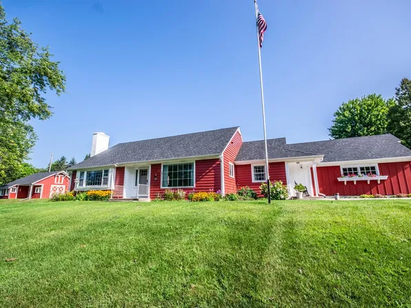 N5419 School ROAD, Fredonia, WI 53021