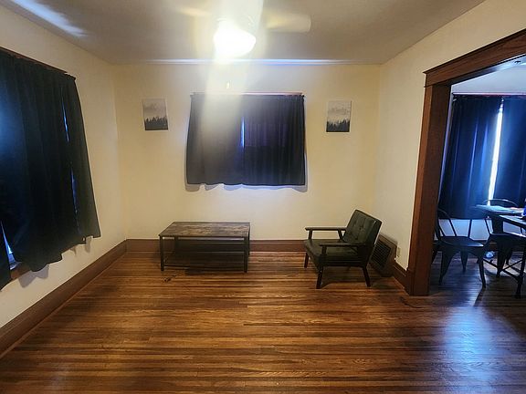4th image of 2416 Pierce Ave