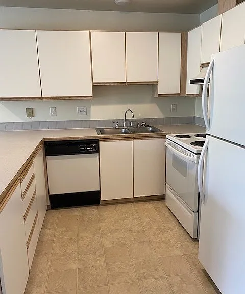 Sunset Pond LLC — Photo 20