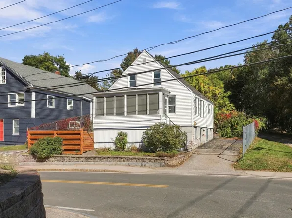 84 Henry Law Avenue, Dover, NH 03820