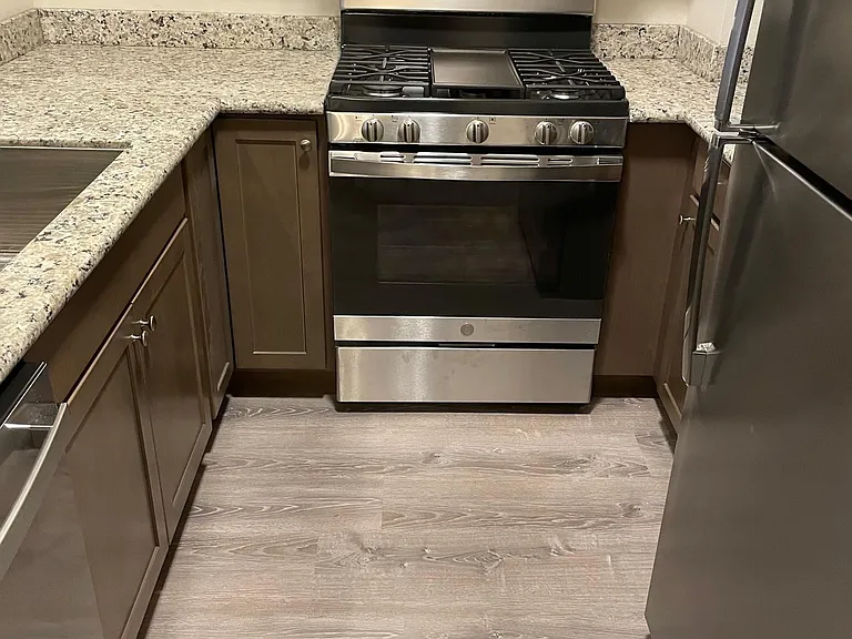 1615 Bellevue Way NE #1 — Photo 6