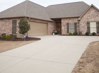 271 Bellamy Ct, Flowood, MS 39232