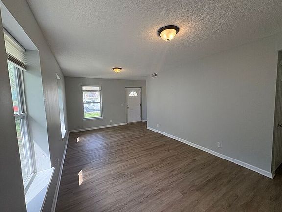 4th image of 2117 N 3rd St