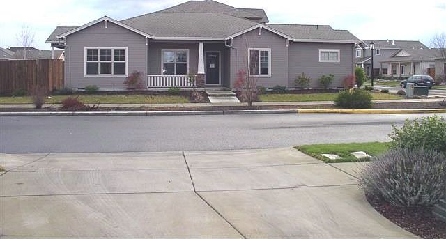 1st image of 279 Lavender Ln