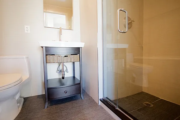Rented by Nolita Group | media 12