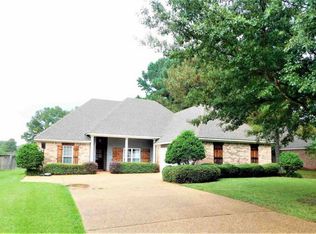 503 Pelahatchie Shore Dr, Brandon, MS 39047