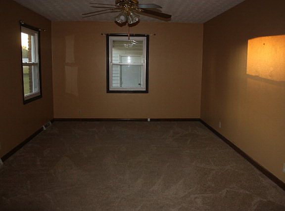 4th image of 536 Sunset Dr