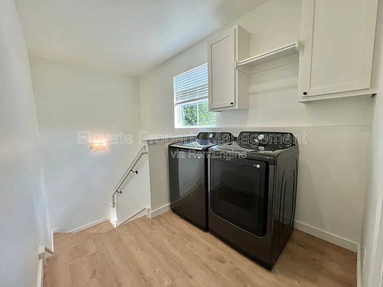 216 E Hurd St #200 — Photo 3