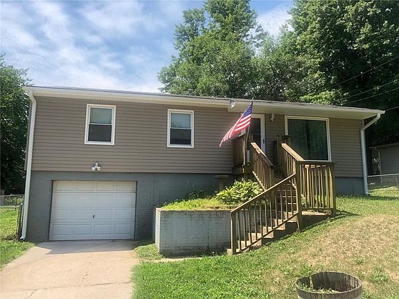 2nd image of 5402 University Ave