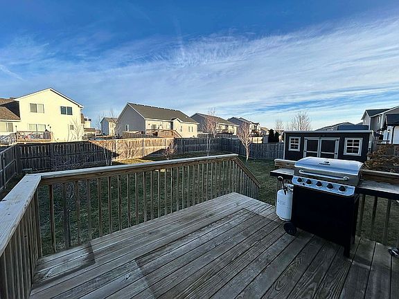 5th image of 707 Bradford Dr