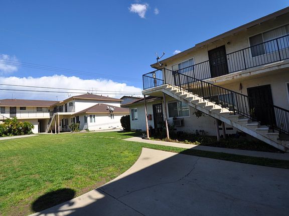 3rd image of 327 E Navilla Pl APT J