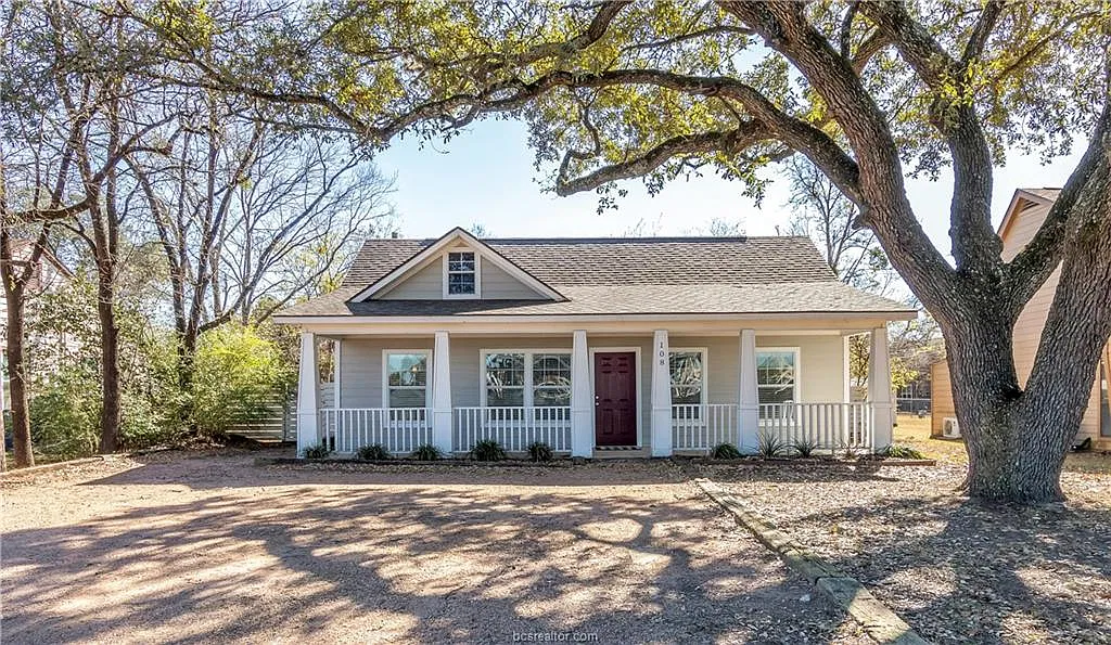 4 bed, 1915 sqft, $3,750 — Photo 1