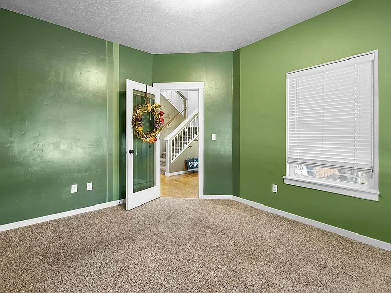 12805 W Berghan St — Photo 26