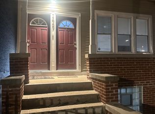 2447 W Fillmore St #1, Chicago, IL 60612