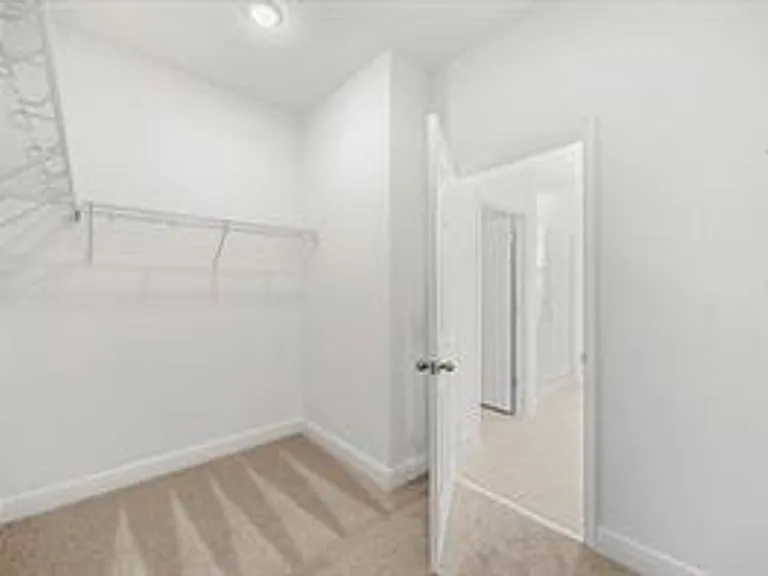 7991 Syracuse Dr — Photo 26