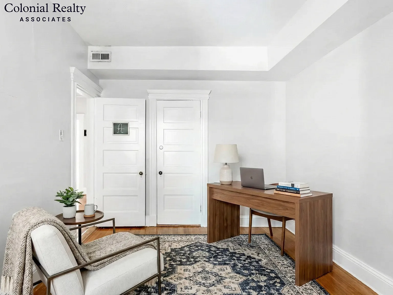 4 bed, 2.0 bath, 1950 sqft, $5,150 — Photo 3