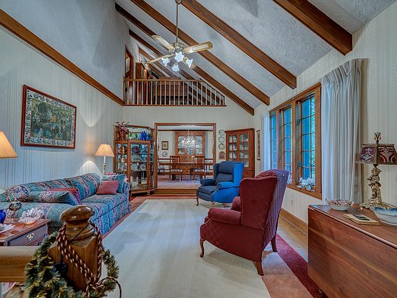 5th image of 1388 Chestnut Mountain Dr