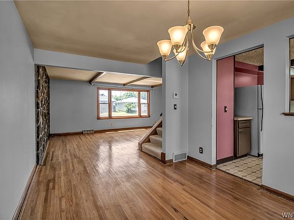 3rd image of 191 Highland Ave