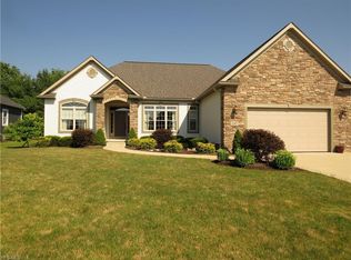 2297 Burberry St NW, North Canton, OH 44720