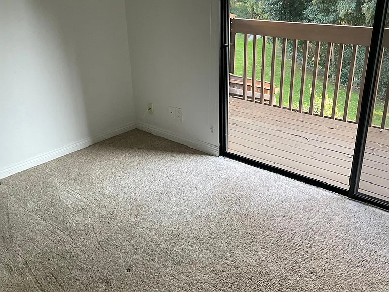 9456 Friendly Woods Ln — Photo 14