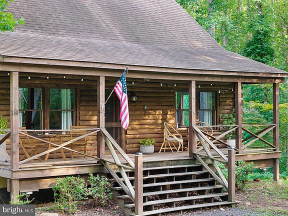 3rd image of 510 Marges Mountain Ln
