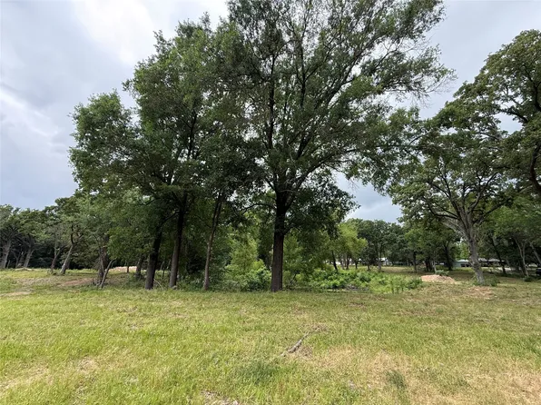 200 N Livingston St, Edgewood, TX 75117