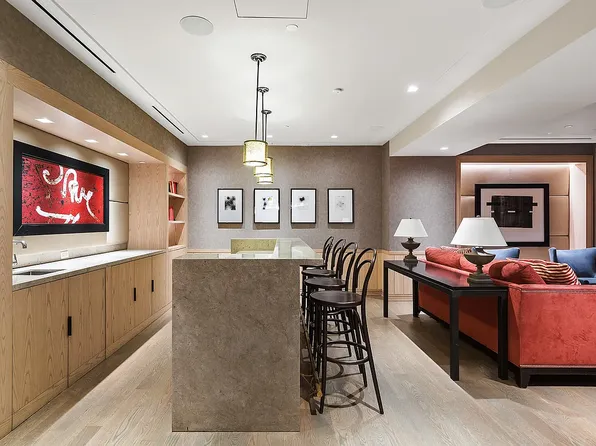 261 West 25th Street image 16 of 19