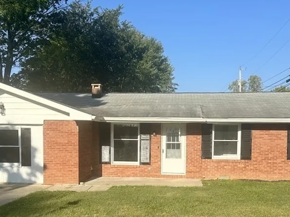 6733 S Cross St, Pendleton, IN 46064