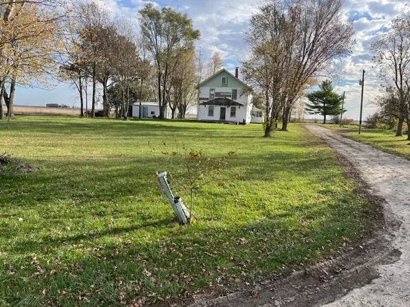 844 County Road 2200 E #E, Sidney, IL 61877
