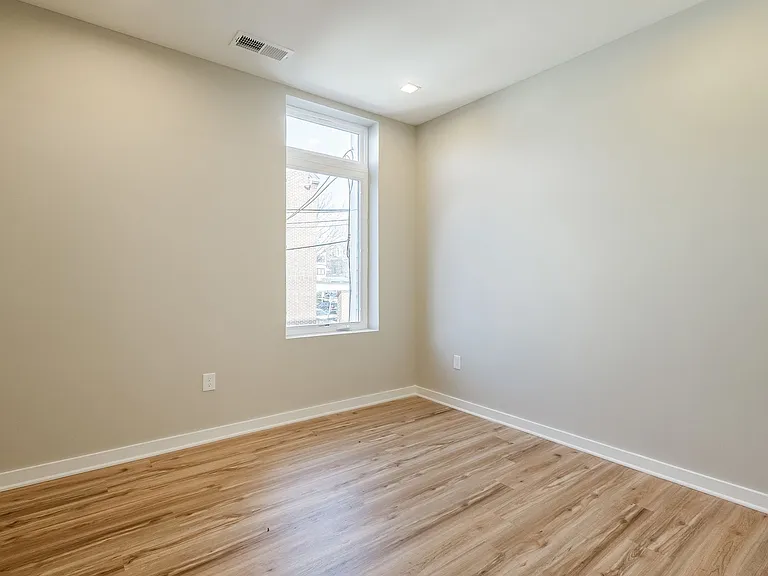 1358 Florida Ave NE — Photo 13