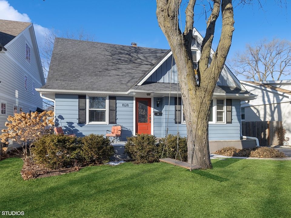 1st image of 1028 S Ashland Ave