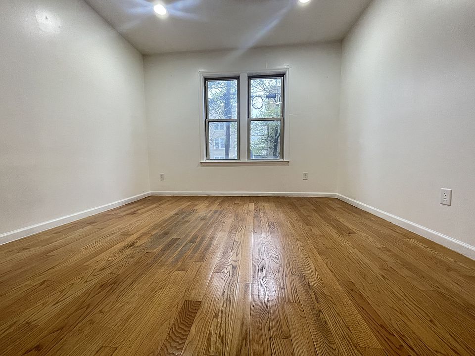 2nd image of 141 Carlton Ave #2E