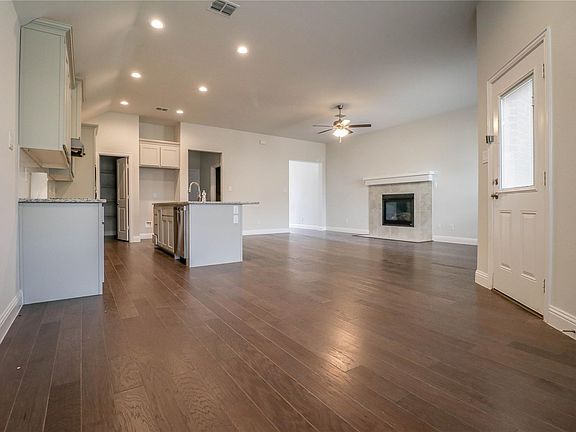 3rd image of 3733 Heather Meadows Dr