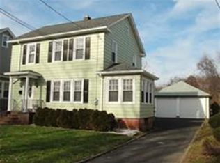 27 Dillon Ave, Holyoke, MA 01040