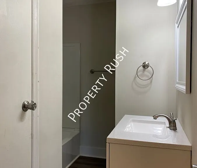 4727 Tessie Ln — Photo 16