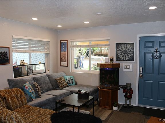 2nd image of 805 Riverside Ave