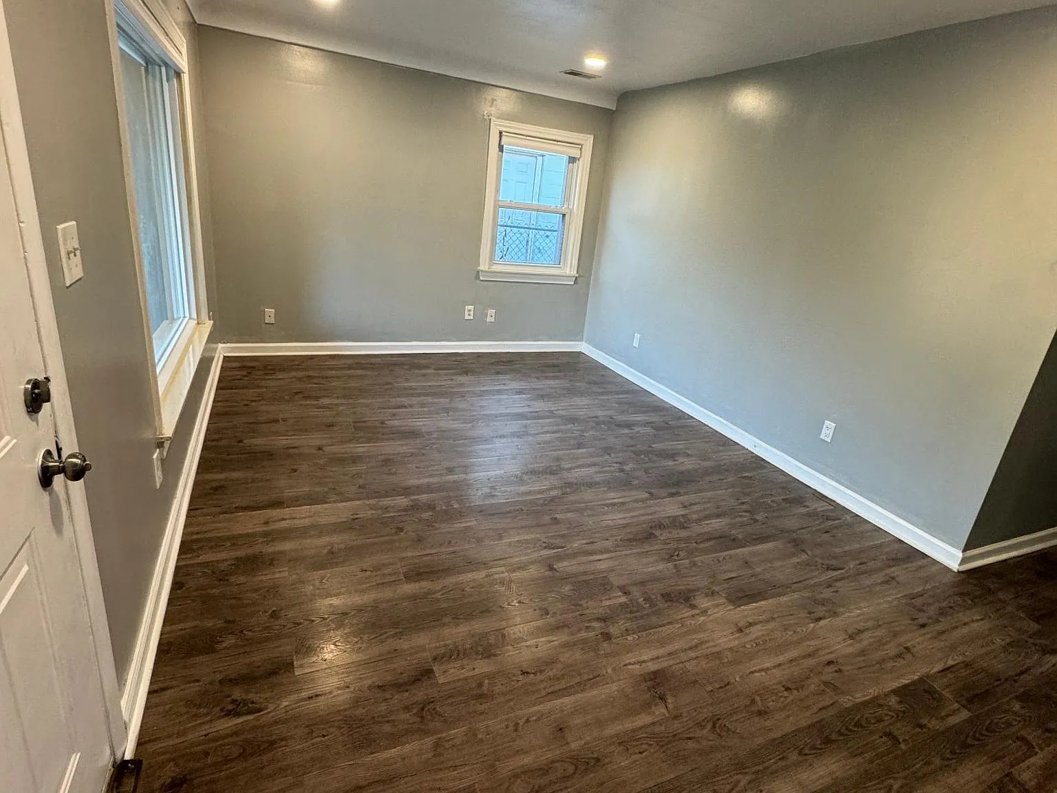 7323 N Vernon St — Photo 4