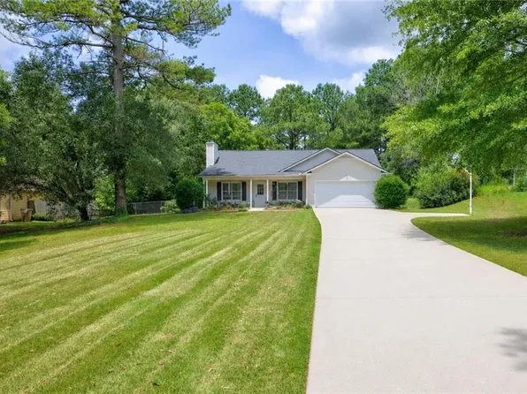 1447 Millstone Ct, Bethlehem, GA 30620