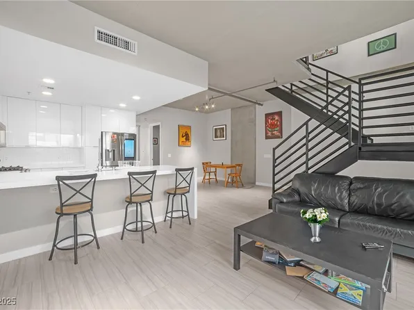 353 E Bonneville Ave Unit 752, Las Vegas, NV 89101