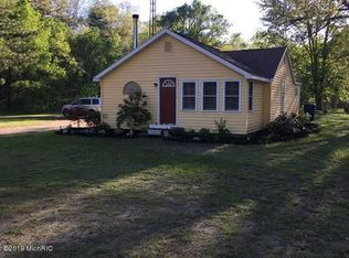 1425 S Hilton Park Rd, Muskegon, MI 49442