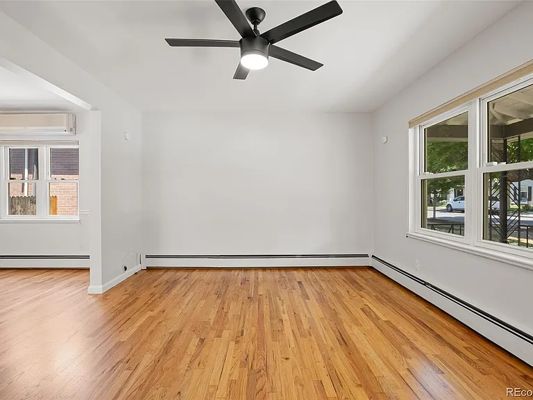 881 S Emerson St — Photo 7