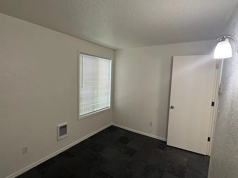 1700 NE Wells Acres Rd #22 — Photo 6