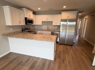 643 Fall Meadow Ln, Belton, MO 64012