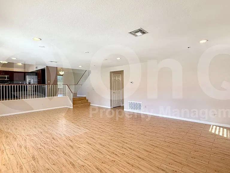 9405 E Presidio Rd — Photo 13