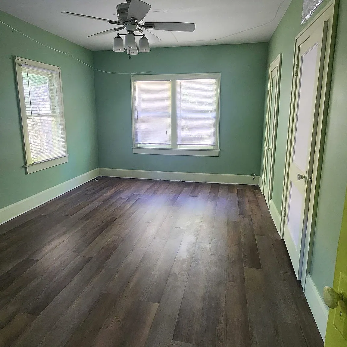 3 bed, 2.5 bath, 1650 sqft, $2,200 — Photo 2