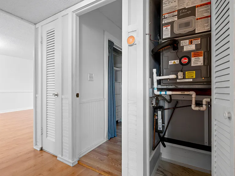 620 NE 12th Ave #602 — Photo 10