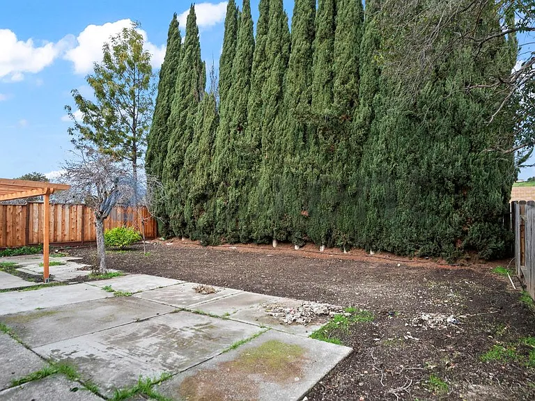 42740 Jefferson St — Photo 27