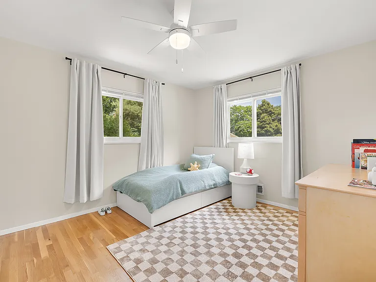 11834 Charles Rd — Photo 23
